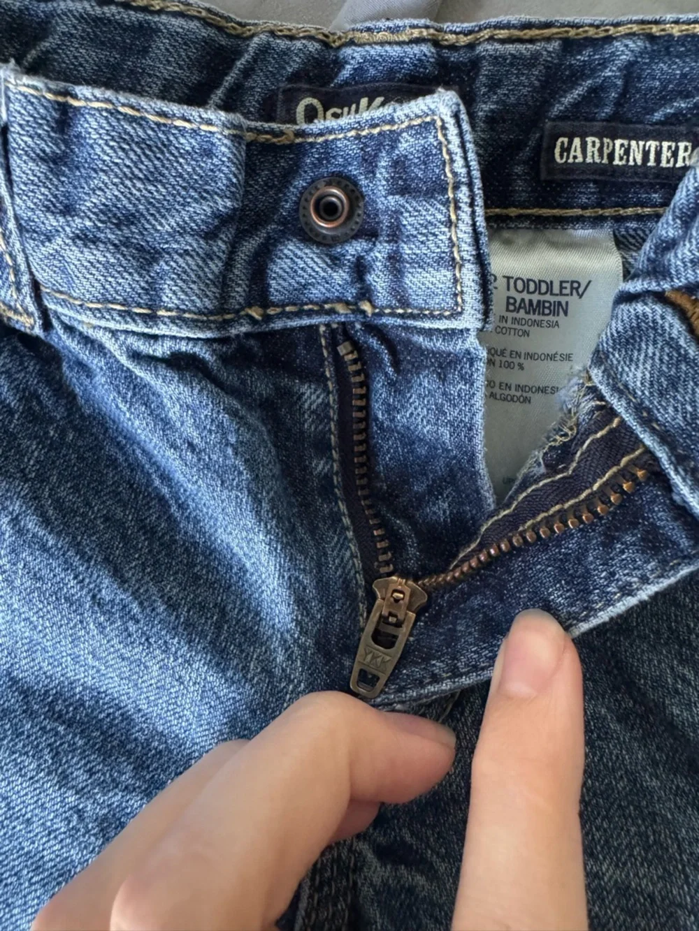 OshKosh Bgosh 2t carpenter